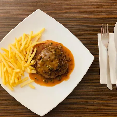 St Valentine סאני ביץ'